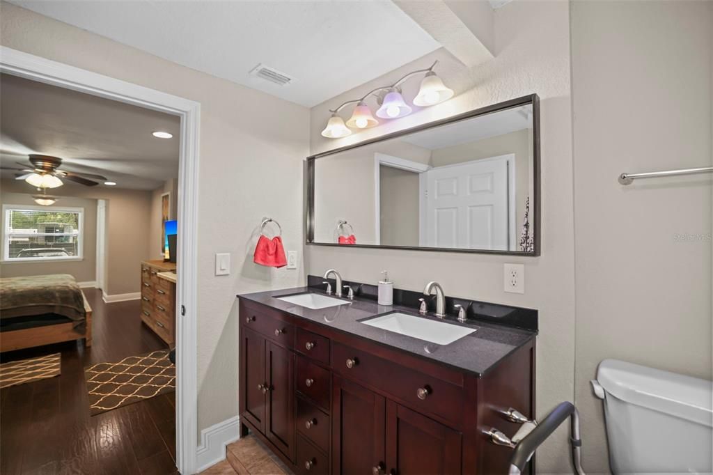 For Sale: $368,000 (3 beds, 2 baths, 1680 Square Feet)