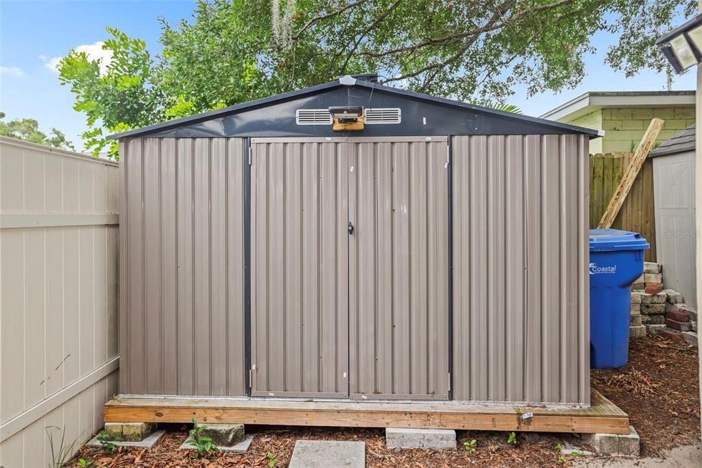 For Sale: $368,000 (3 beds, 2 baths, 1680 Square Feet)