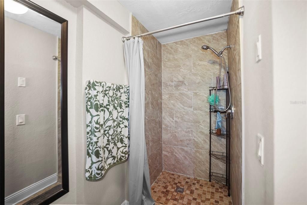 For Sale: $368,000 (3 beds, 2 baths, 1680 Square Feet)