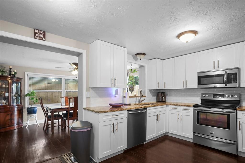 For Sale: $368,000 (3 beds, 2 baths, 1680 Square Feet)