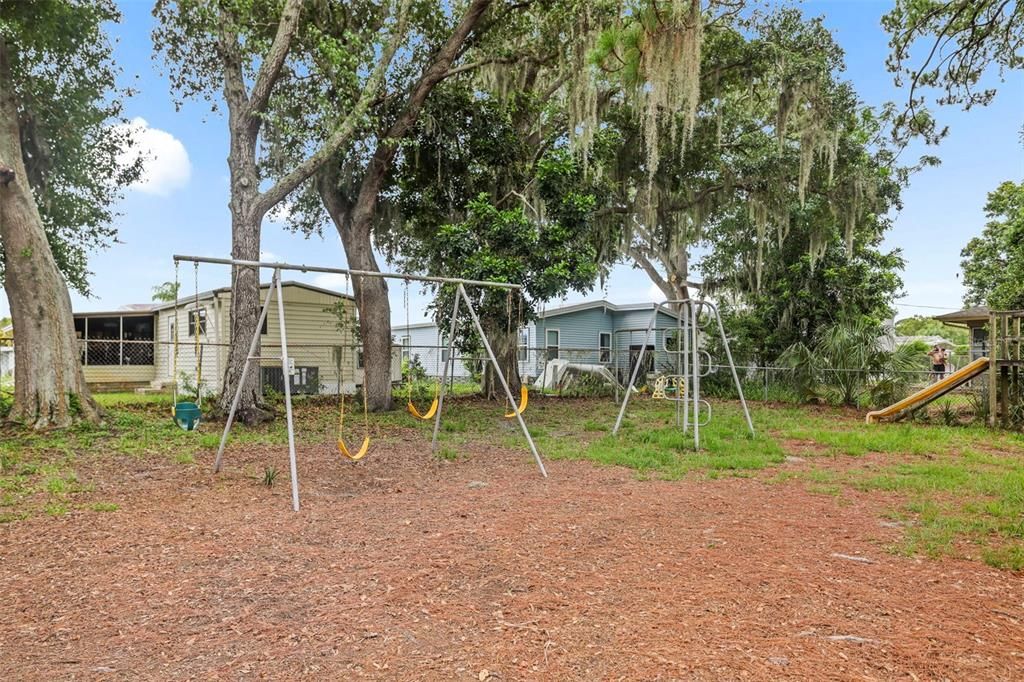 For Sale: $368,000 (3 beds, 2 baths, 1680 Square Feet)