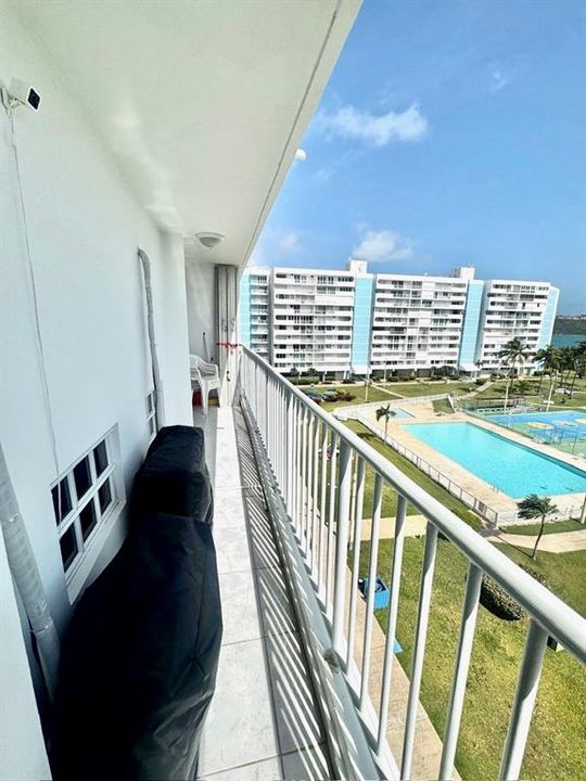 For Sale: $247,500 (1 beds, 1 baths, 623 Square Feet)