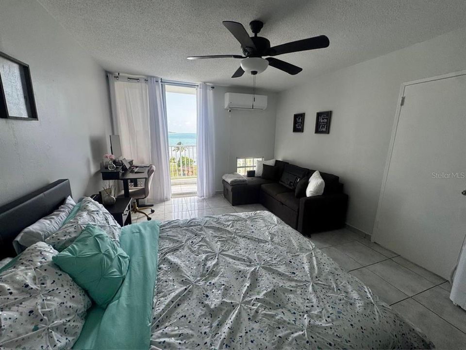 For Sale: $247,500 (1 beds, 1 baths, 623 Square Feet)