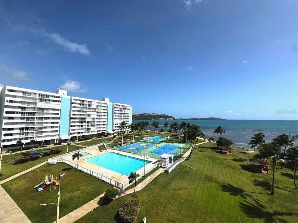 For Sale: $247,500 (1 beds, 1 baths, 623 Square Feet)