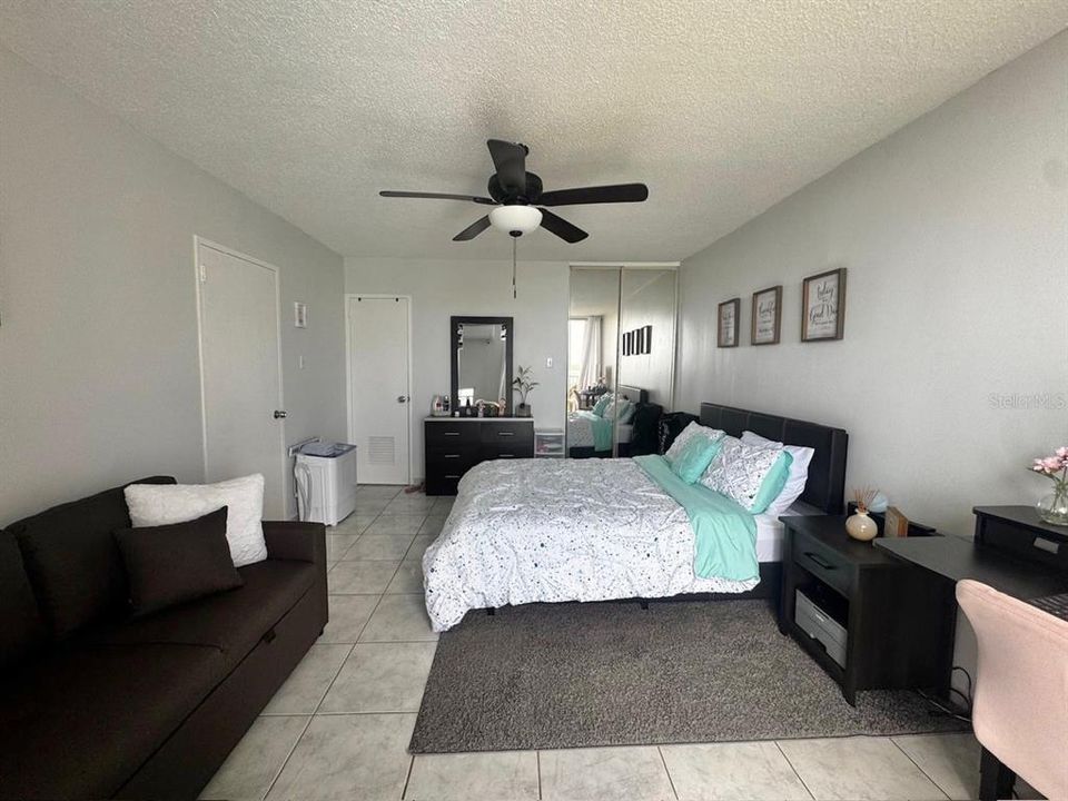 For Sale: $247,500 (1 beds, 1 baths, 623 Square Feet)