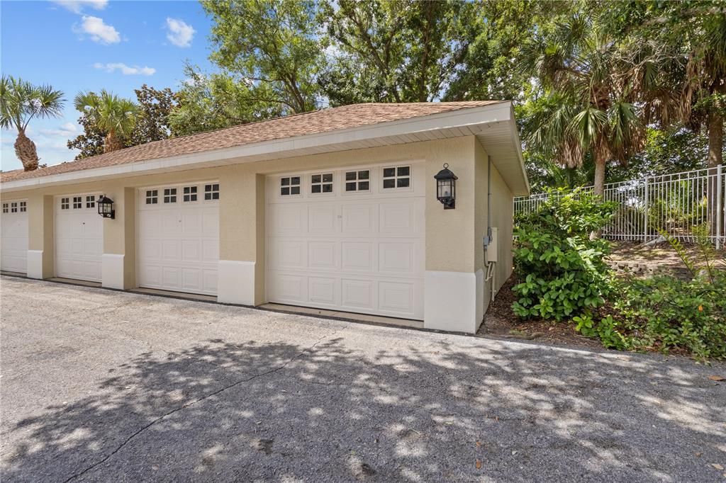 For Sale: $310,000 (2 beds, 2 baths, 1652 Square Feet)