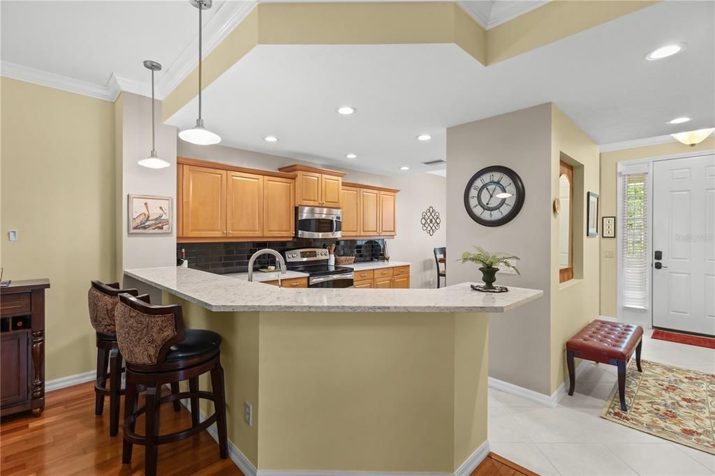 For Sale: $310,000 (2 beds, 2 baths, 1652 Square Feet)