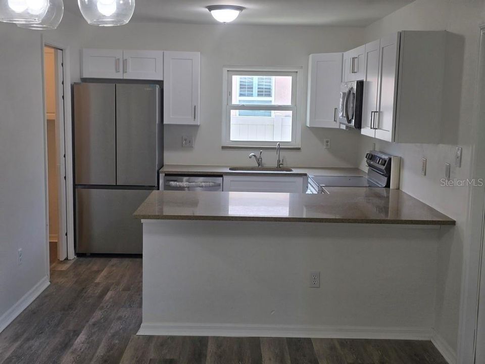 For Sale: $259,900 (3 beds, 2 baths, 1245 Square Feet)