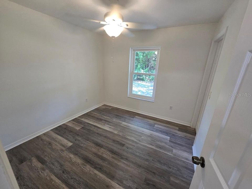 For Sale: $259,900 (3 beds, 2 baths, 1245 Square Feet)
