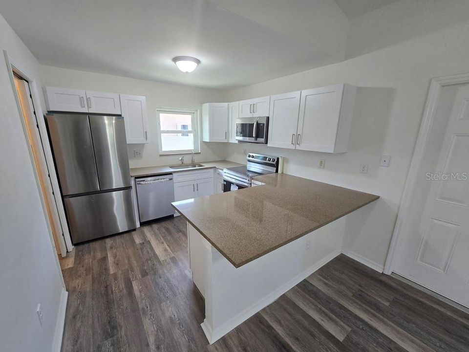 For Sale: $259,900 (3 beds, 2 baths, 1245 Square Feet)
