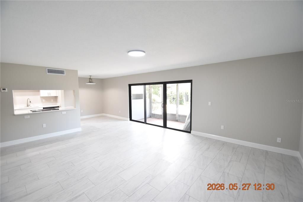 В аренду: $1,895 (2 спален, 2 ванн, 1095 Квадратных фут)