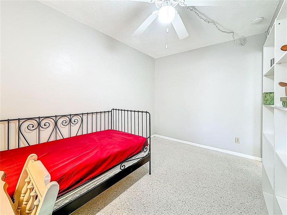 For Rent: $1,395 (2 beds, 1 baths, 764 Square Feet)