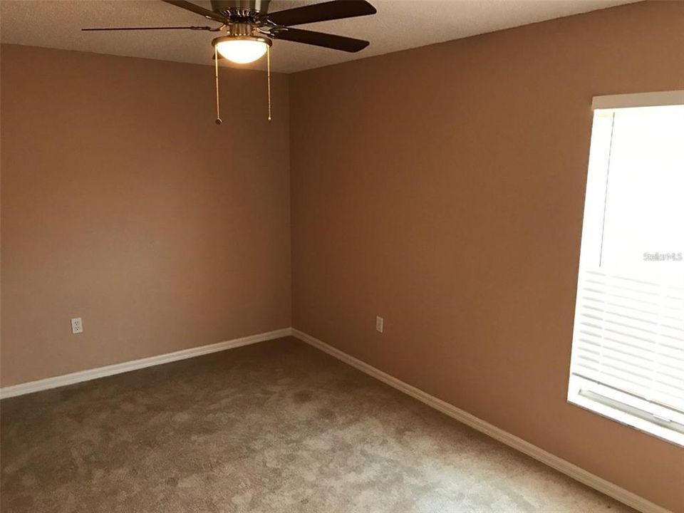For Rent: $1,950 (3 beds, 2 baths, 1596 Square Feet)