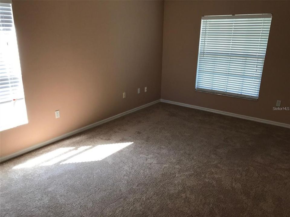 For Rent: $1,950 (3 beds, 2 baths, 1596 Square Feet)