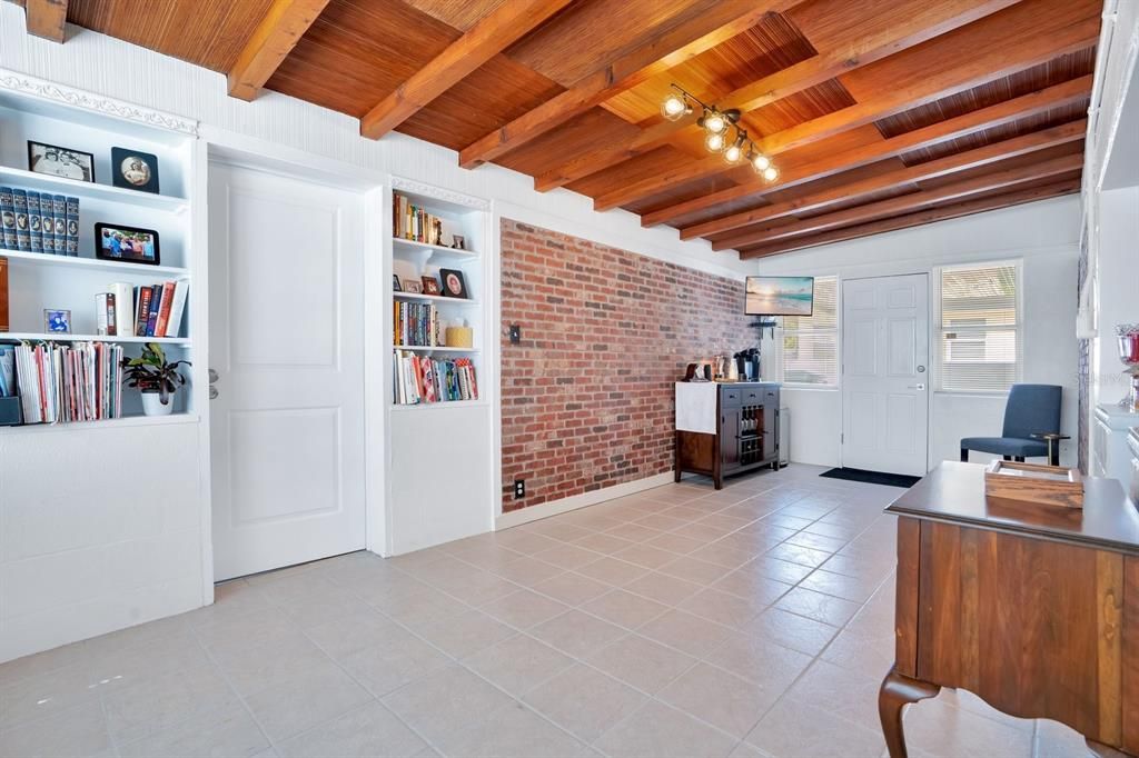 For Sale: $520,000 (4 beds, 2 baths, 2100 Square Feet)
