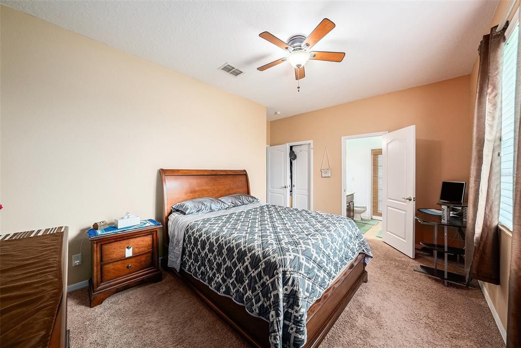 For Sale: $525,000 (4 beds, 3 baths, 2626 Square Feet)