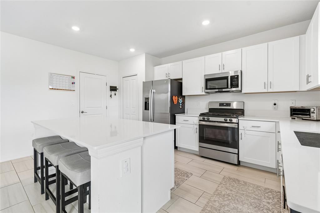 For Sale: $465,000 (4 beds, 2 baths, 2584 Square Feet)