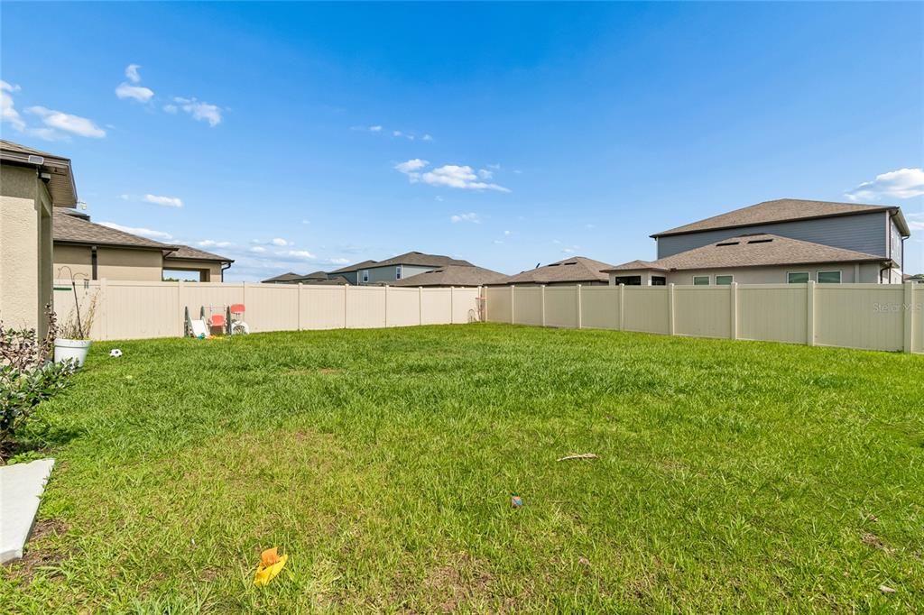 For Sale: $465,000 (4 beds, 2 baths, 2584 Square Feet)