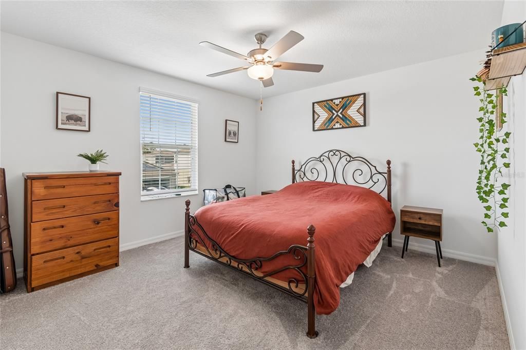 For Sale: $465,000 (4 beds, 2 baths, 2584 Square Feet)