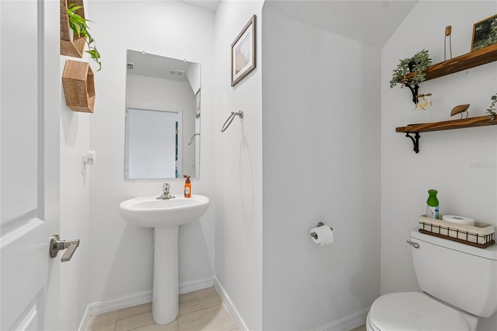For Sale: $465,000 (4 beds, 2 baths, 2584 Square Feet)