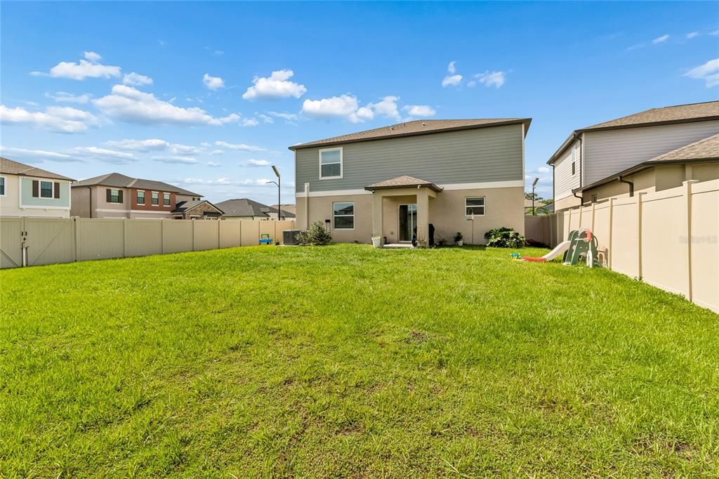 For Sale: $465,000 (4 beds, 2 baths, 2584 Square Feet)