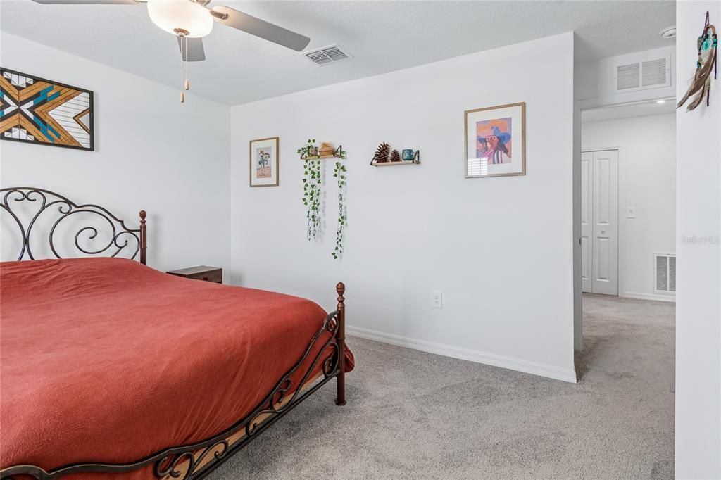 For Sale: $465,000 (4 beds, 2 baths, 2584 Square Feet)