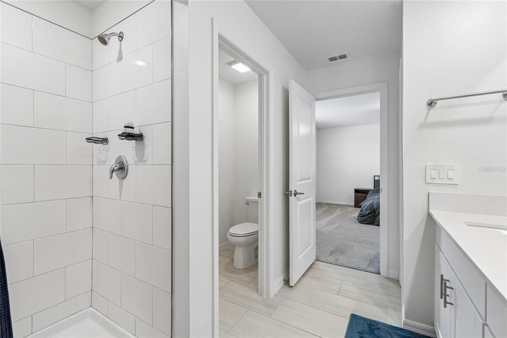For Sale: $465,000 (4 beds, 2 baths, 2584 Square Feet)