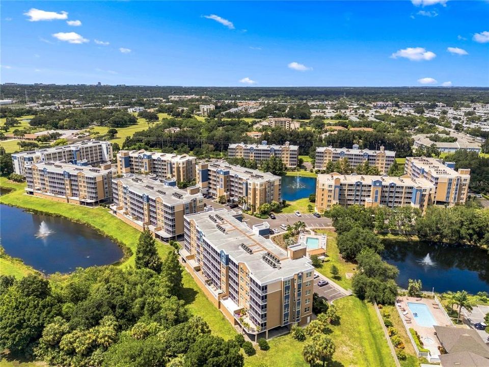 For Sale: $324,990 (2 beds, 2 baths, 1324 Square Feet)