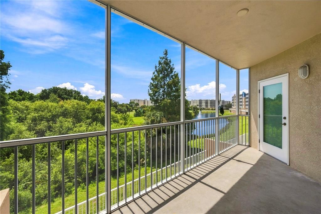 For Sale: $324,990 (2 beds, 2 baths, 1324 Square Feet)