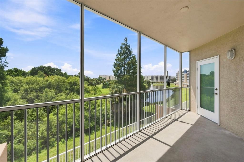 For Sale: $324,990 (2 beds, 2 baths, 1324 Square Feet)