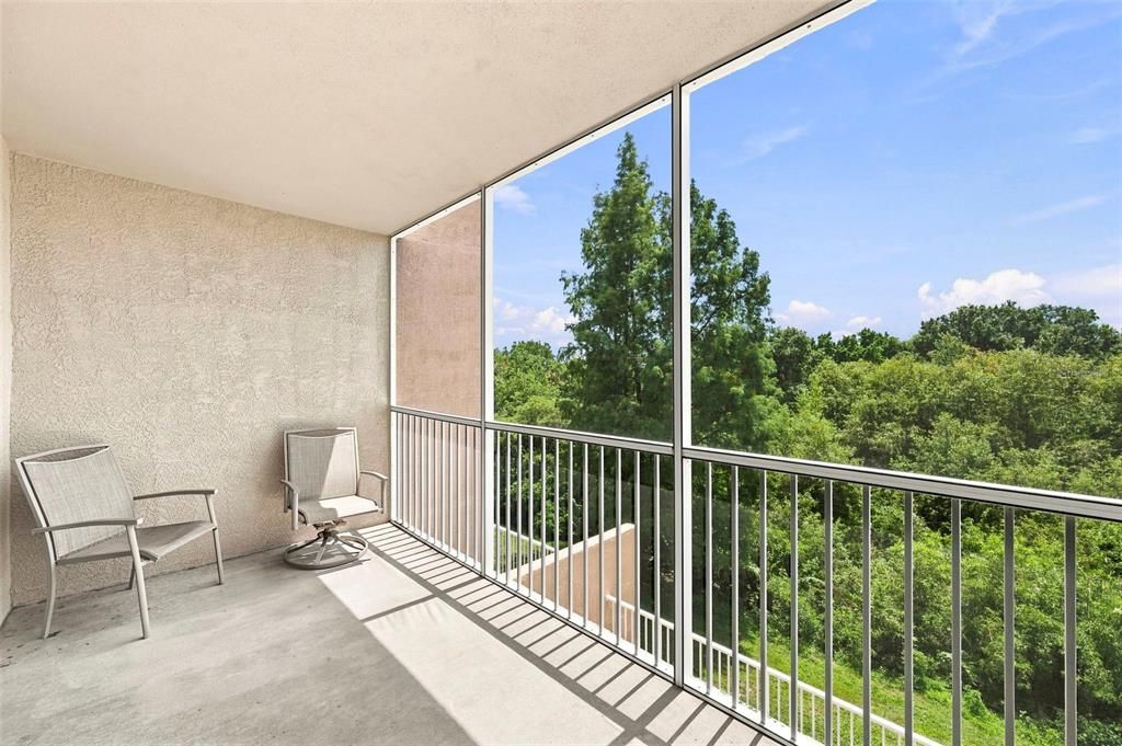 For Sale: $324,990 (2 beds, 2 baths, 1324 Square Feet)