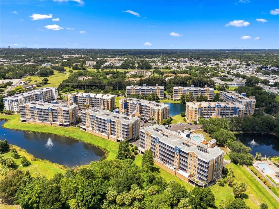 For Sale: $324,990 (2 beds, 2 baths, 1324 Square Feet)