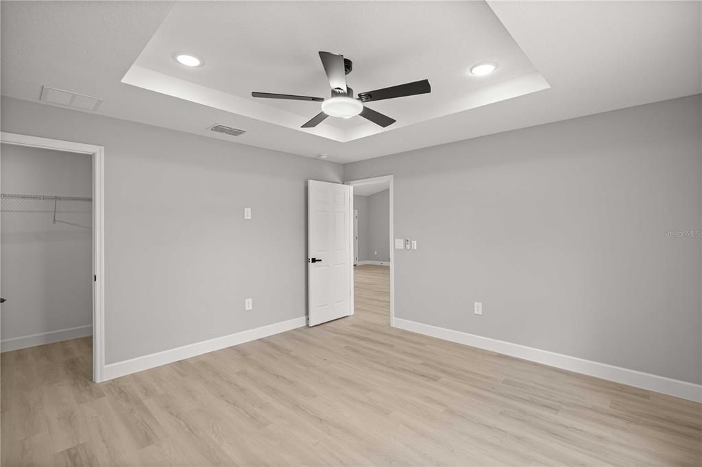 Active With Contract: $285,000 (3 beds, 2 baths, 1508 Square Feet)