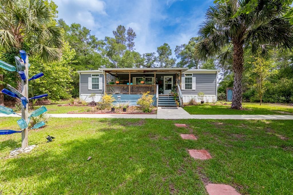 For Sale: $229,500 (3 beds, 2 baths, 1458 Square Feet)