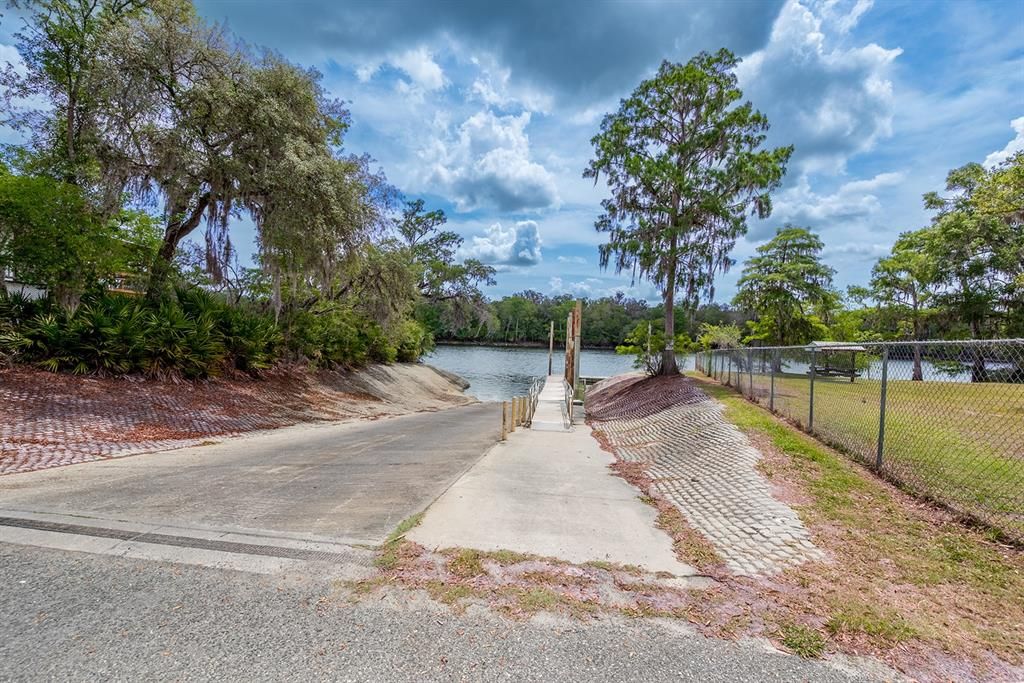 For Sale: $229,500 (3 beds, 2 baths, 1458 Square Feet)
