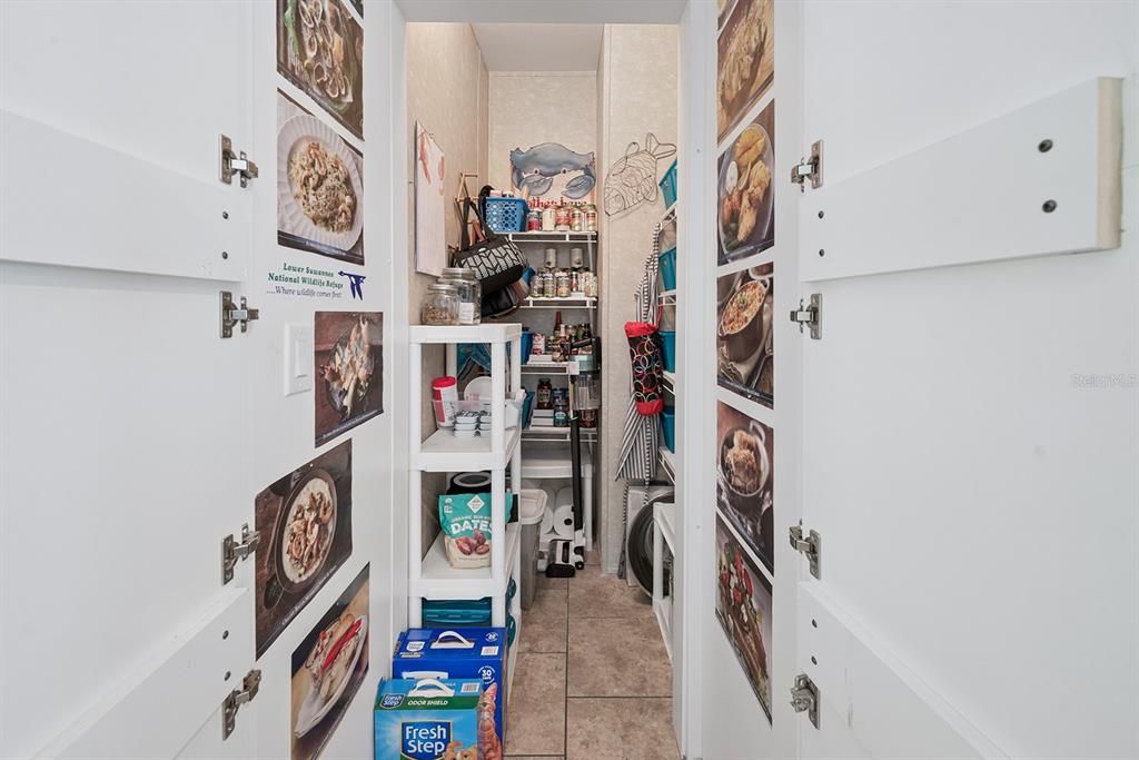 For Sale: $229,500 (3 beds, 2 baths, 1458 Square Feet)