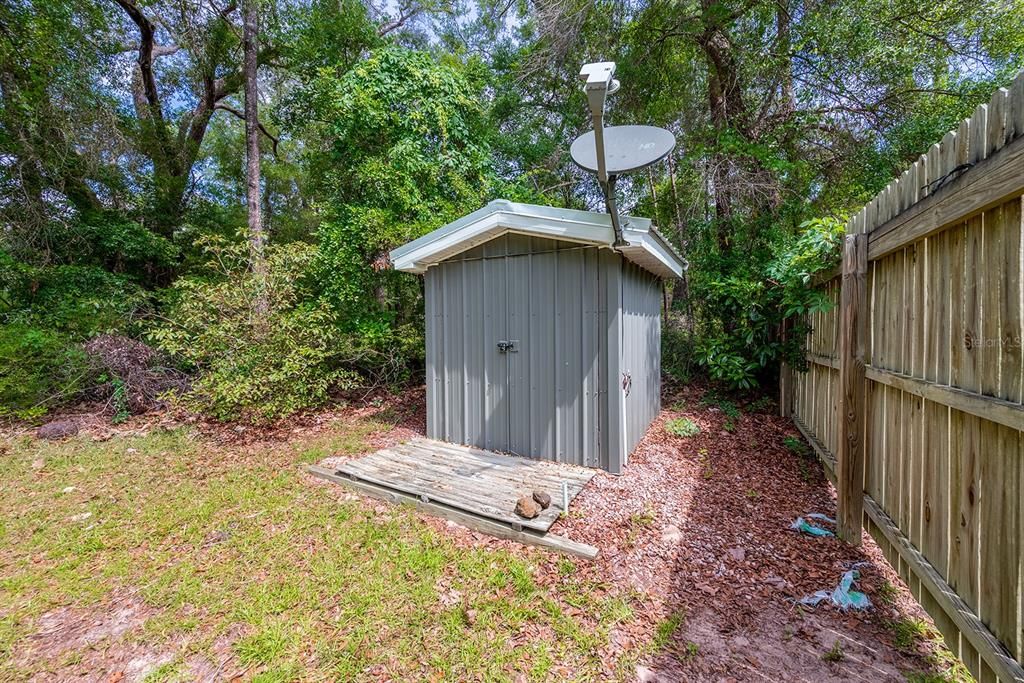 For Sale: $229,500 (3 beds, 2 baths, 1458 Square Feet)