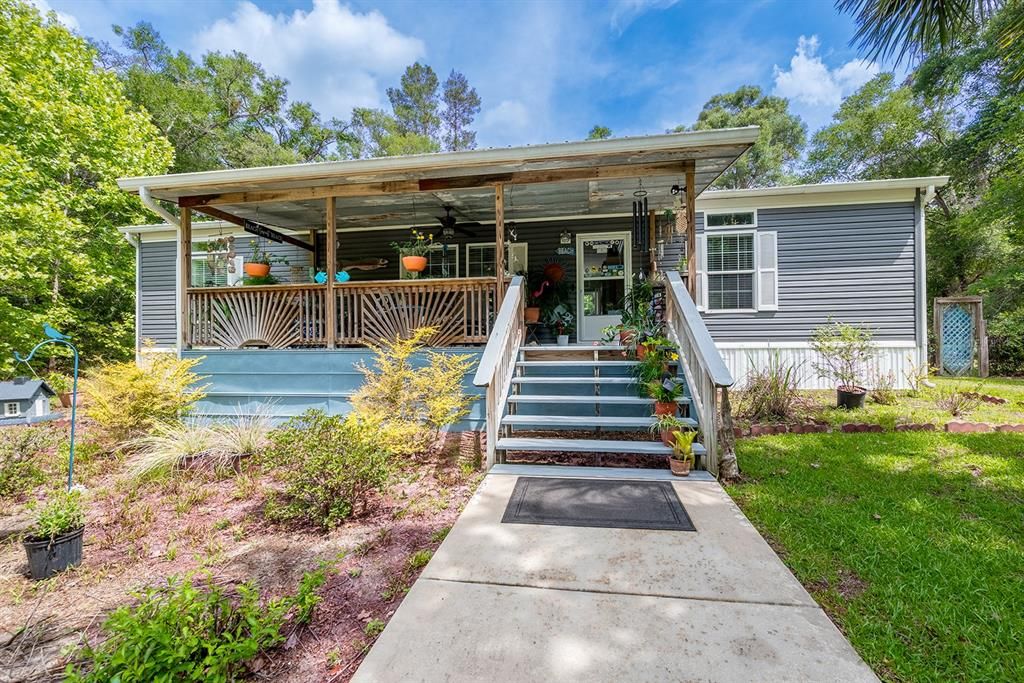 For Sale: $229,500 (3 beds, 2 baths, 1458 Square Feet)