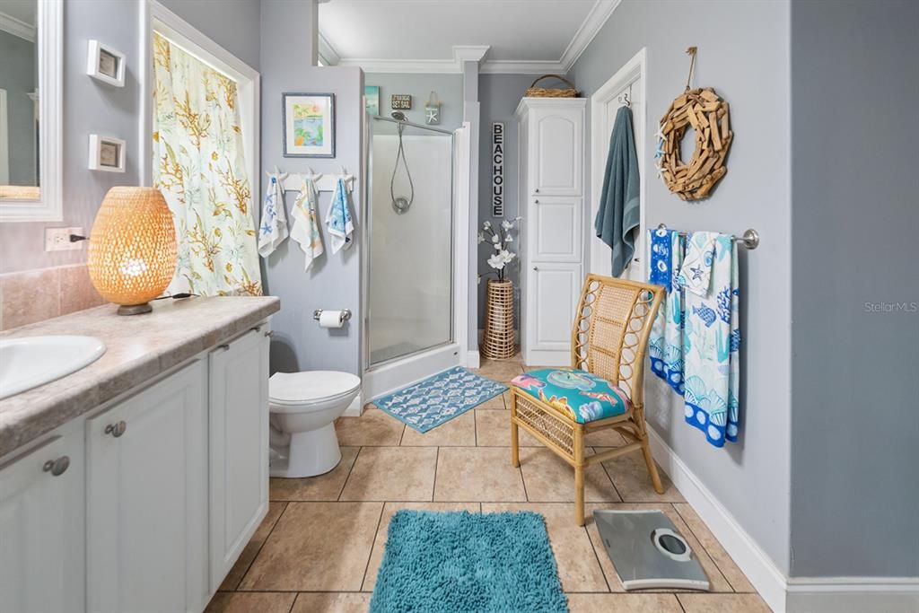 For Sale: $229,500 (3 beds, 2 baths, 1458 Square Feet)