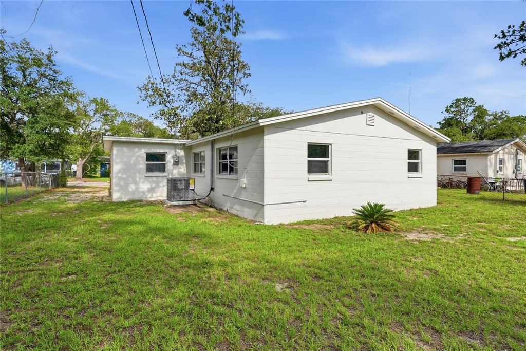 For Sale: $234,900 (3 beds, 2 baths, 1418 Square Feet)