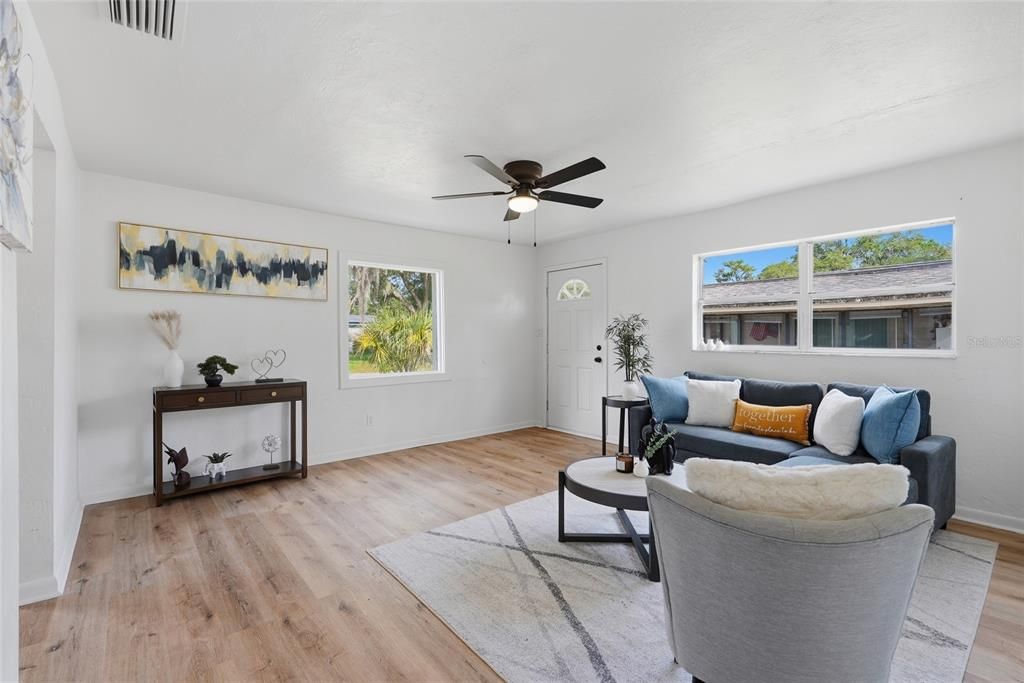 For Sale: $234,900 (3 beds, 2 baths, 1418 Square Feet)