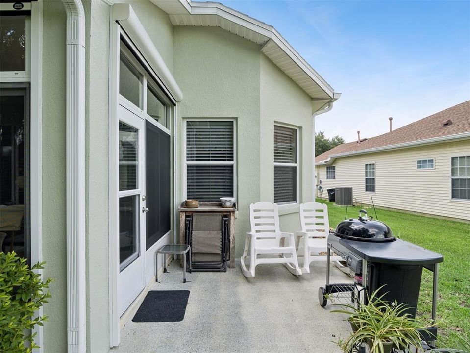 For Sale: $375,000 (3 beds, 2 baths, 1898 Square Feet)