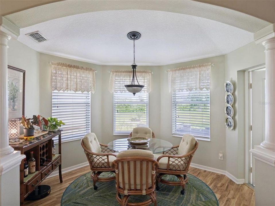 For Sale: $375,000 (3 beds, 2 baths, 1898 Square Feet)