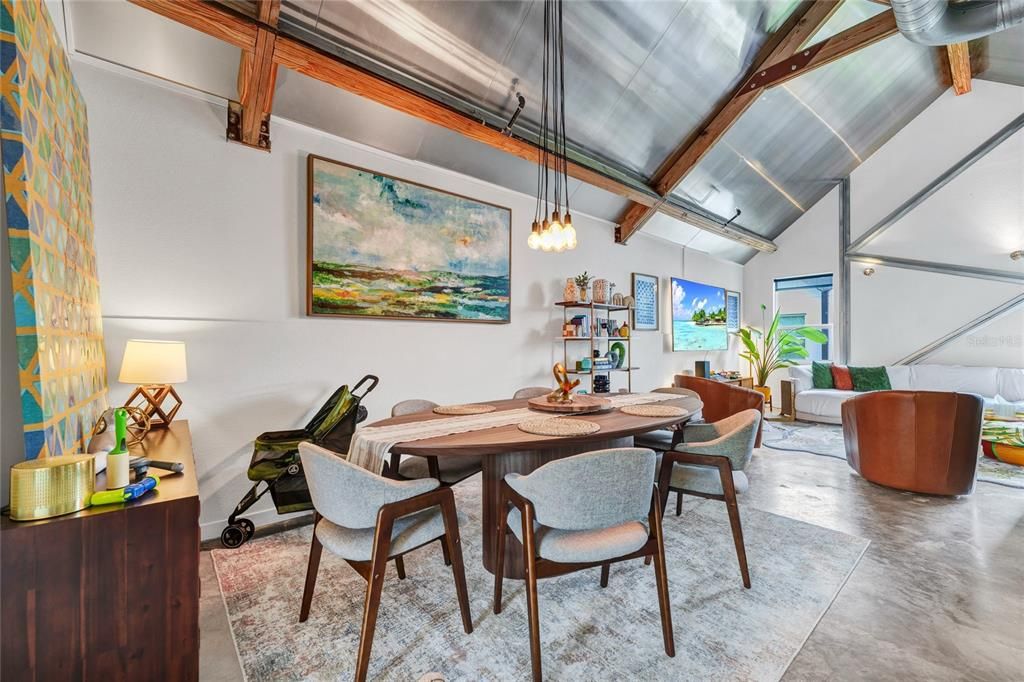 For Sale: $625,000 (3 beds, 3 baths, 2097 Square Feet)