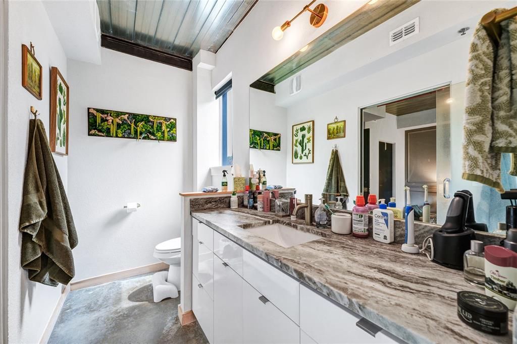 For Sale: $625,000 (3 beds, 3 baths, 2097 Square Feet)