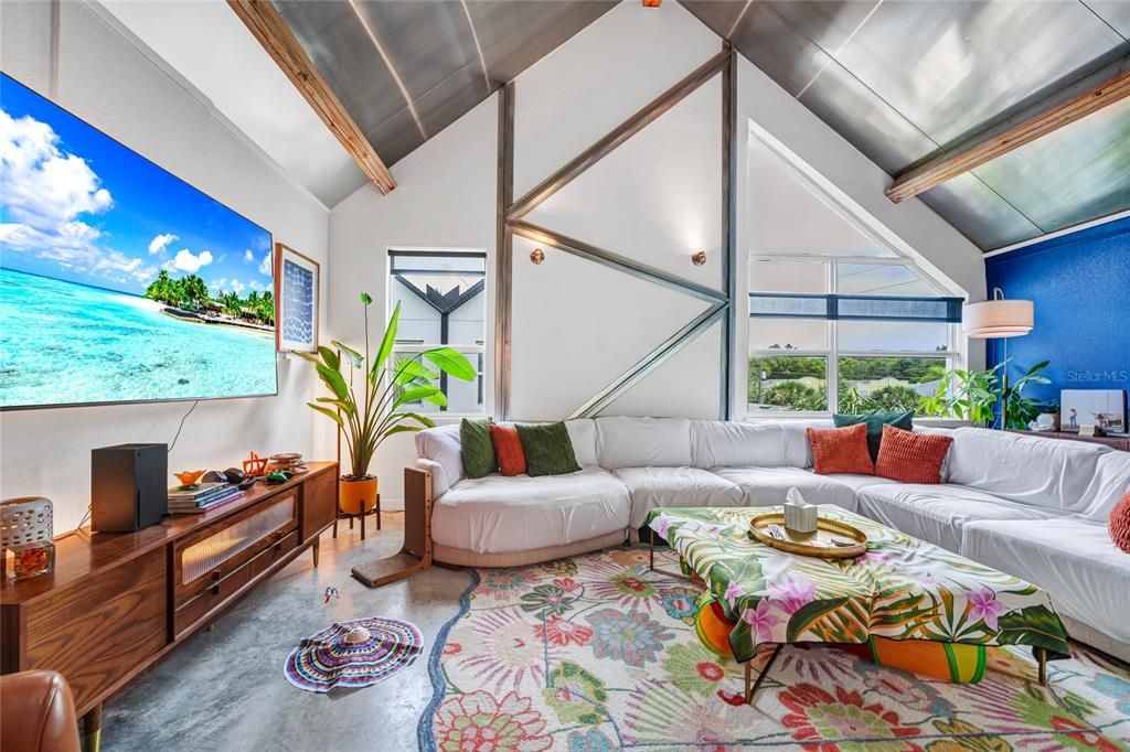 For Sale: $625,000 (3 beds, 3 baths, 2097 Square Feet)