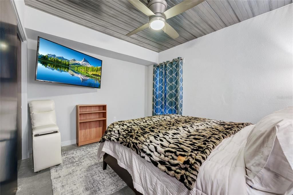 For Sale: $625,000 (3 beds, 3 baths, 2097 Square Feet)