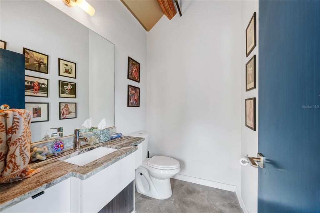 For Sale: $625,000 (3 beds, 3 baths, 2097 Square Feet)