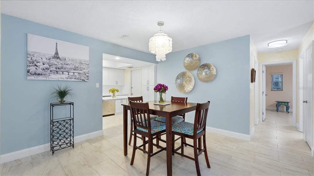 For Sale: $489,000 (2 beds, 2 baths, 1334 Square Feet)