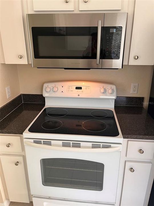 For Rent: $1,950 (3 beds, 2 baths, 1513 Square Feet)